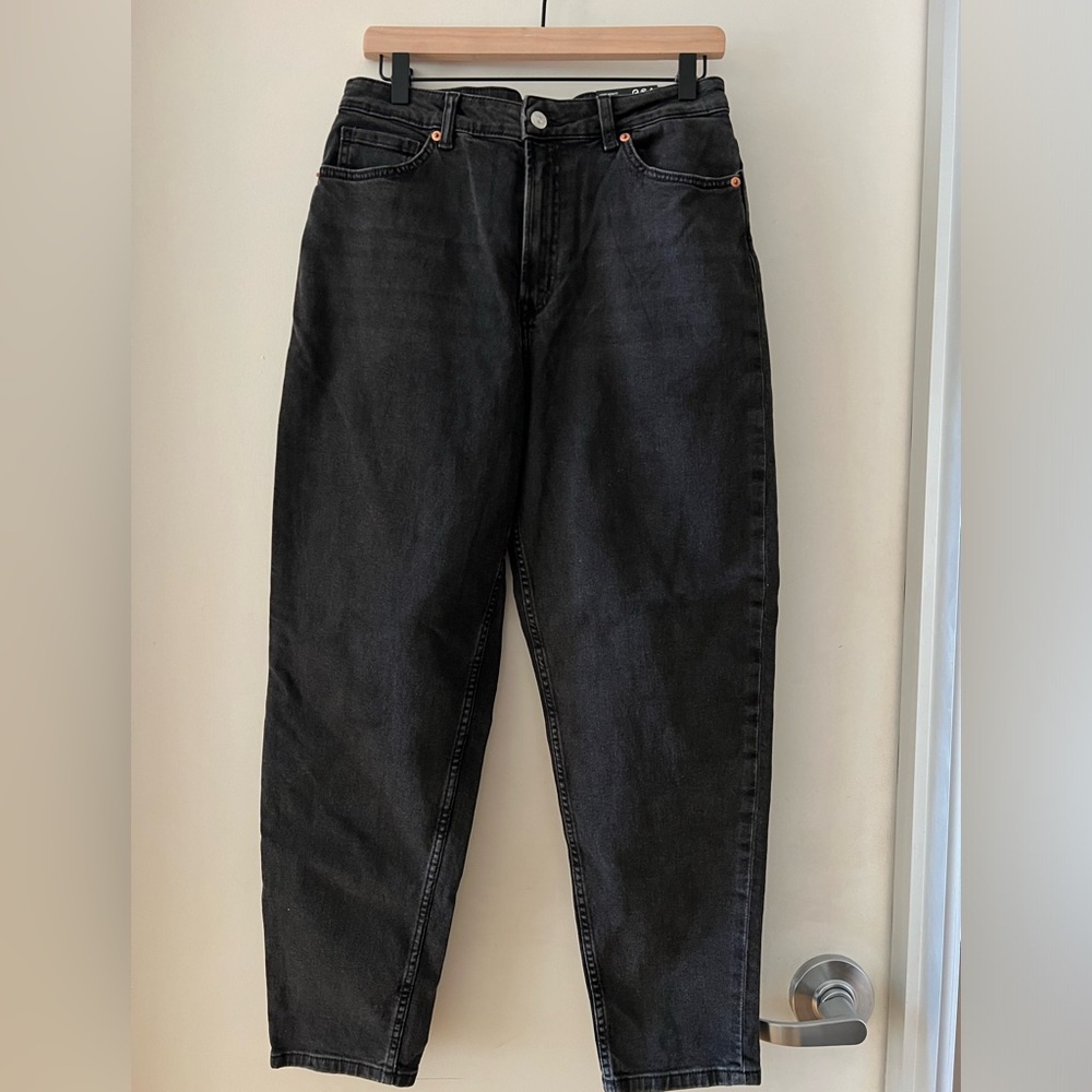 STYLISH TRENDY LOOSE MOM FIT H&M JEANS- NWT